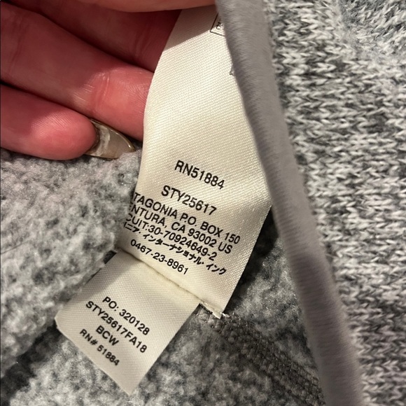 Gray Patagonia Better Sweater Quarter 1/4 Zip birch white like new condition - Picture 10 of 12
